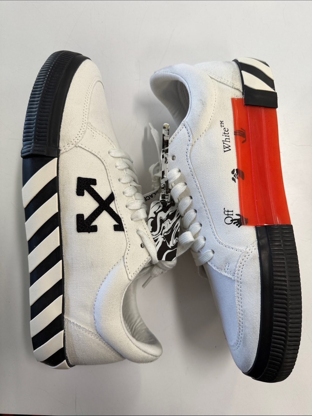 Off-White Men’s White Canvas Low-Top Sneakers with Black Accents